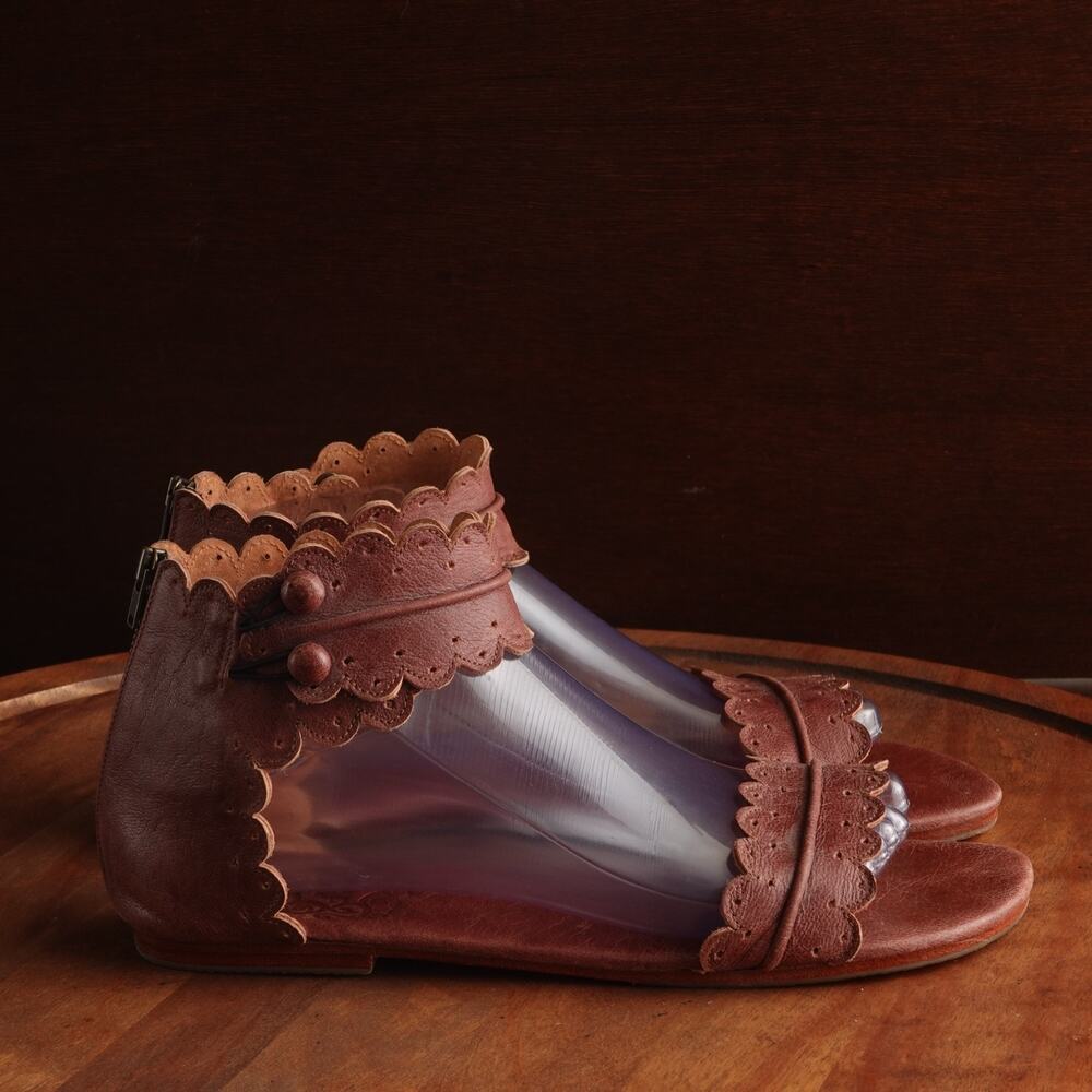 Elf Sandals Women SZ 9.5 Brown Midsummer Scalloped Leather Boho Cottagecore READ